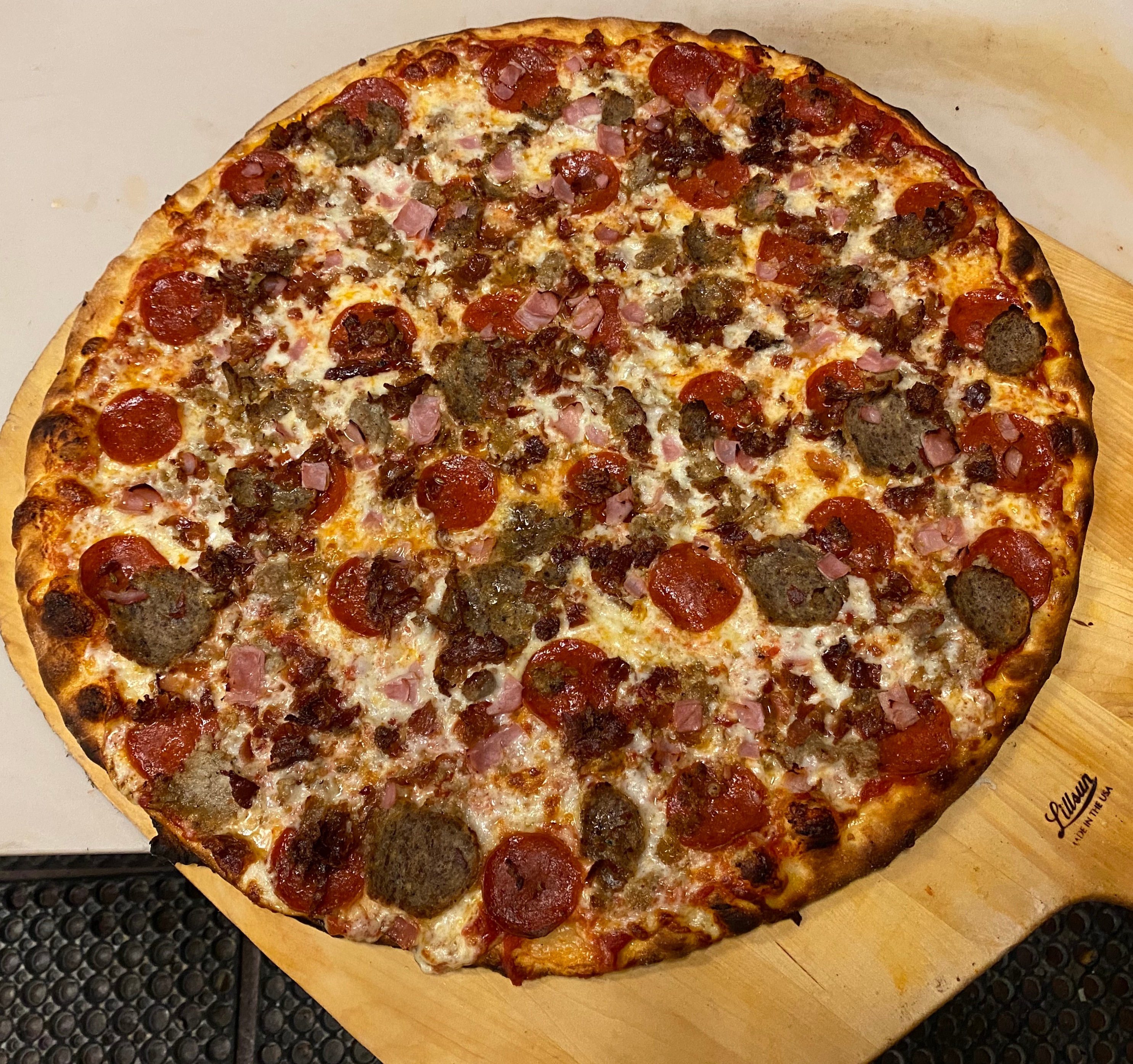 Hand-tossed pizza